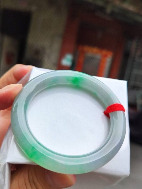 🌸 淡紫羅蘭春彩圓骨正圈手鐲｜天然緬甸玉A貨 🌸