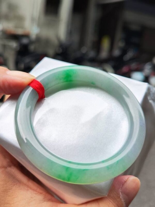 🌸 淡紫羅蘭春彩圓骨正圈手鐲｜天然緬甸玉A貨 🌸