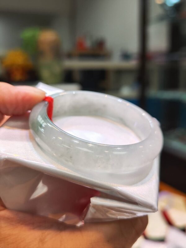 💎天然緬甸玉A貨 冰種放光飄花正圈手鐲 💎