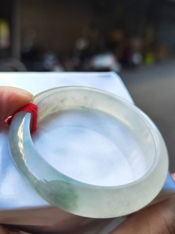 💎天然緬甸玉A貨 冰種放光飄花正圈手鐲 💎