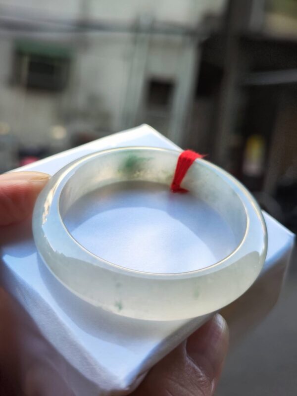 💎天然緬甸玉A貨 冰種放光飄花正圈手鐲 💎