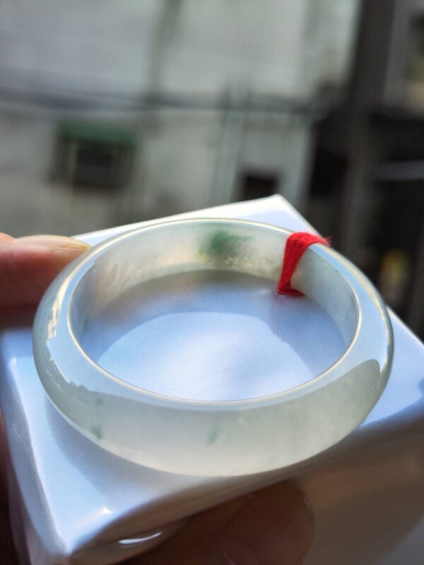 💎天然緬甸玉A貨 冰種放光飄花正圈手鐲 💎