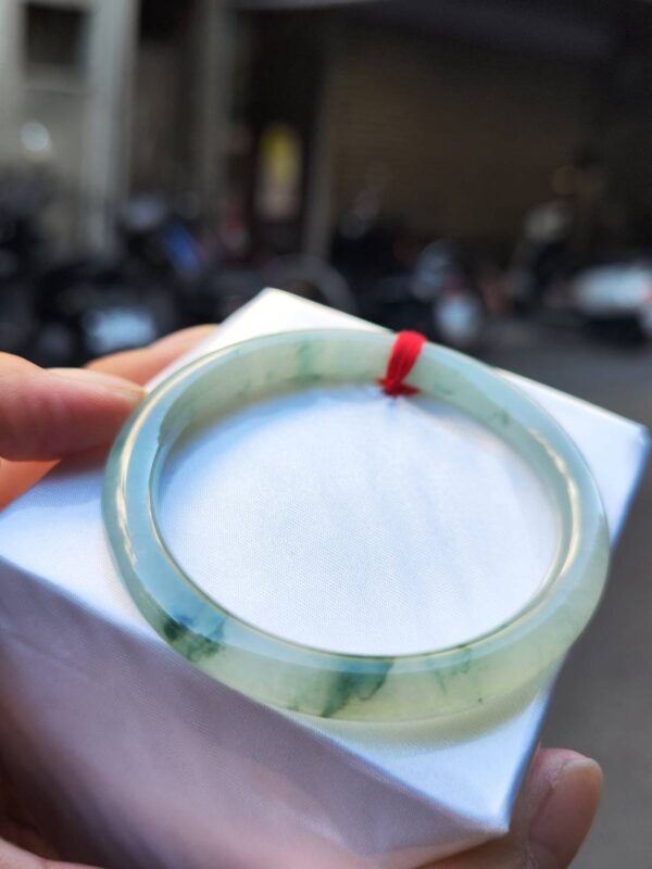 💎天然緬甸玉A貨 飄綠花正圈圓骨手鐲 💎