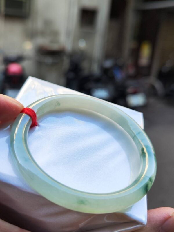 💎天然緬甸玉A貨 飄綠花正圈圓骨手鐲 💎