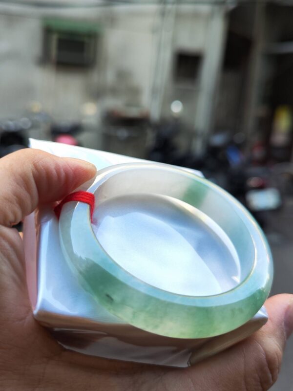 💎天然緬甸玉A貨 冰種飄綠花正圈厚庄手鐲 💎