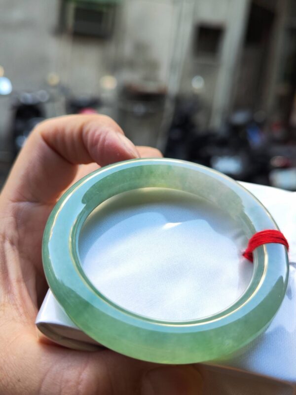 🔥 冰種滿綠粗圓骨 正圈手鐲 🔥
✨天然緬甸玉A貨 ✨