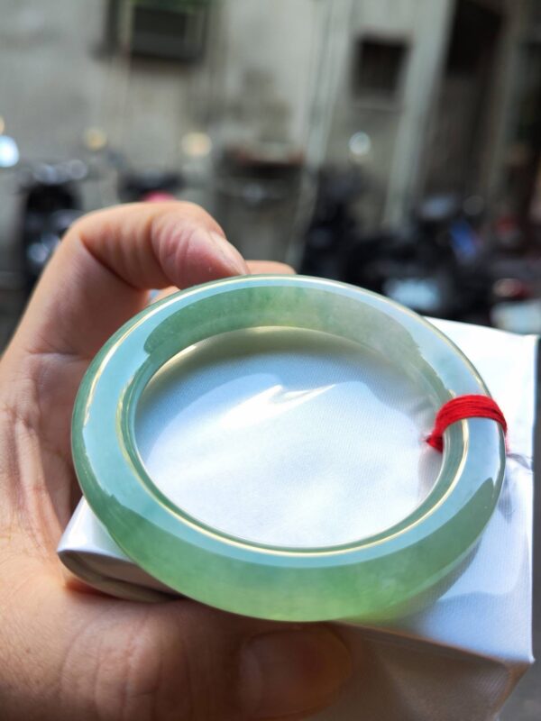 🔥 冰種滿綠粗圓骨 正圈手鐲 🔥
✨天然緬甸玉A貨 ✨