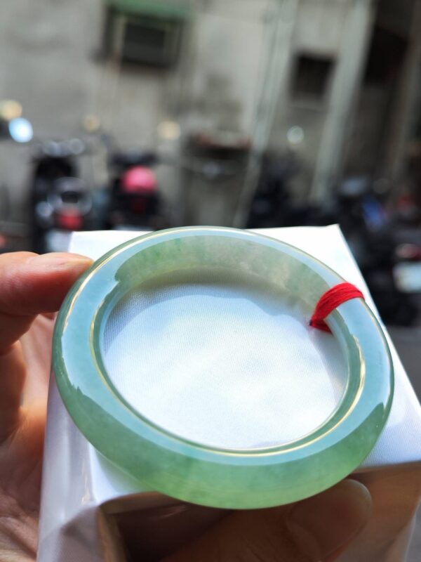 🔥 冰種滿綠粗圓骨 正圈手鐲 🔥
✨天然緬甸玉A貨 ✨