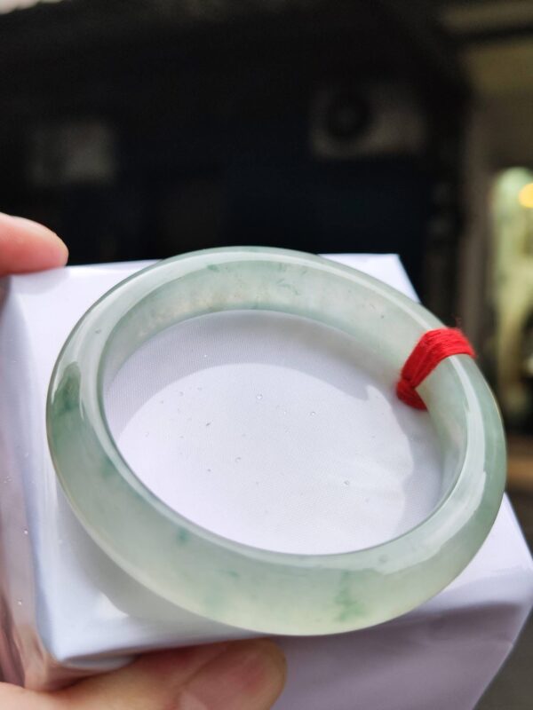 ✨ 放光玻璃種飄花正圈手鐲 ✨