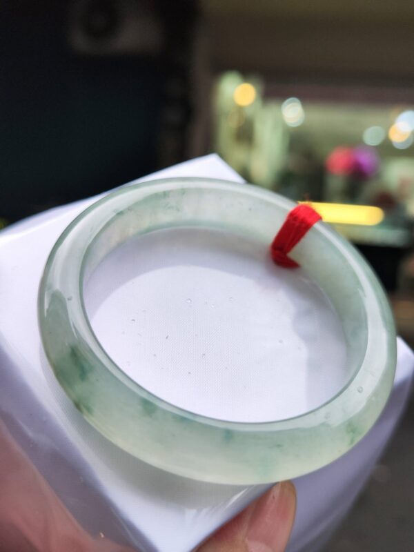 ✨ 放光玻璃種飄花正圈手鐲 ✨