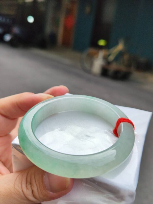 🌸  冰種飄綠正圈手鐲  天然緬甸玉A貨 🌸
