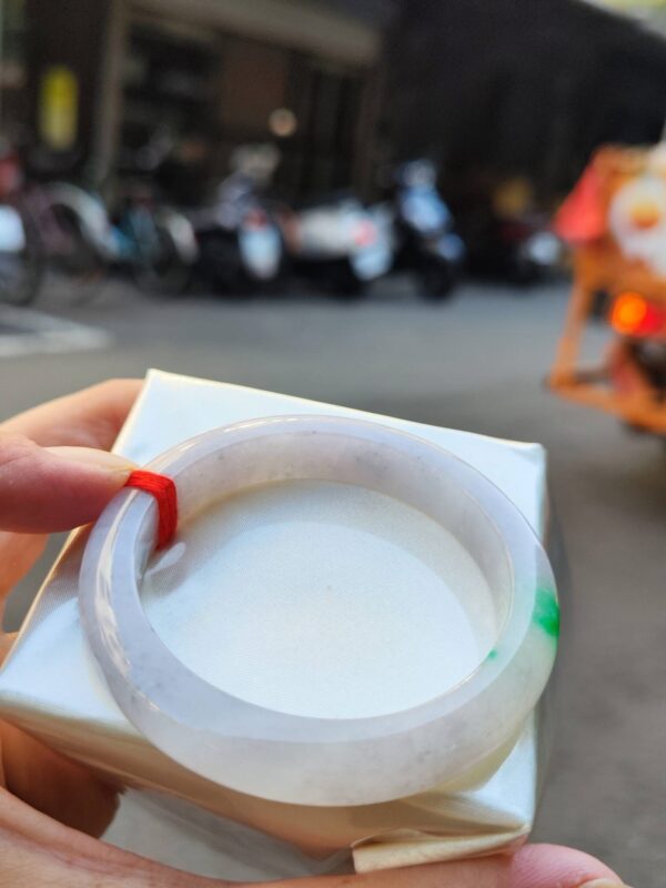 🌸 飄陽綠正圈手鐲  天然緬甸玉A貨 🌸