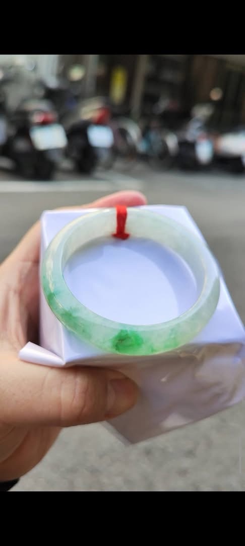 🌸 飄陽綠正圈手鐲 天然緬甸玉A貨 🌸