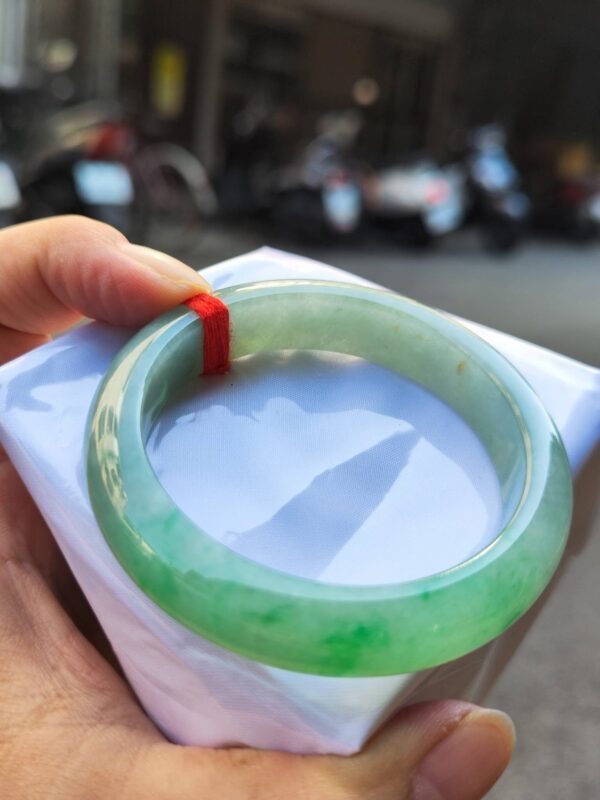 img_9316-2 🌸 飄陽綠正圈手鐲 天然緬甸玉A貨 🌸