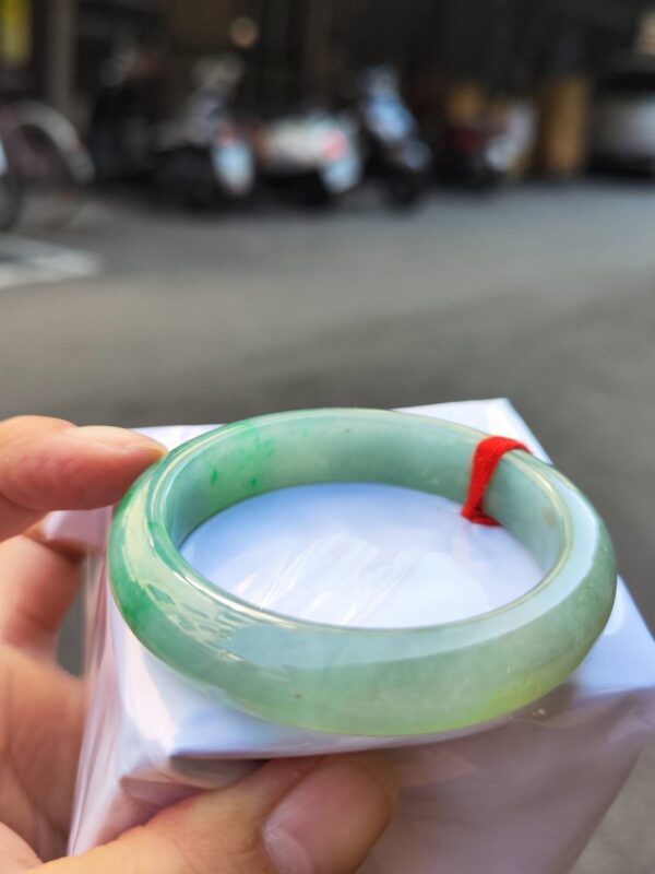 img_9321-2 🌸 飄陽綠正圈手鐲 天然緬甸玉A貨 🌸