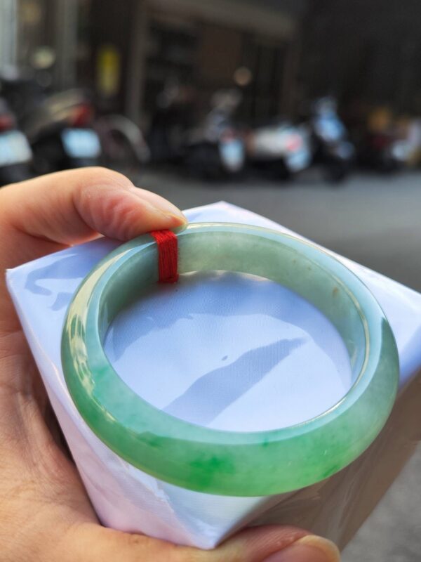 img_9322-2 🌸 飄陽綠正圈手鐲 天然緬甸玉A貨 🌸