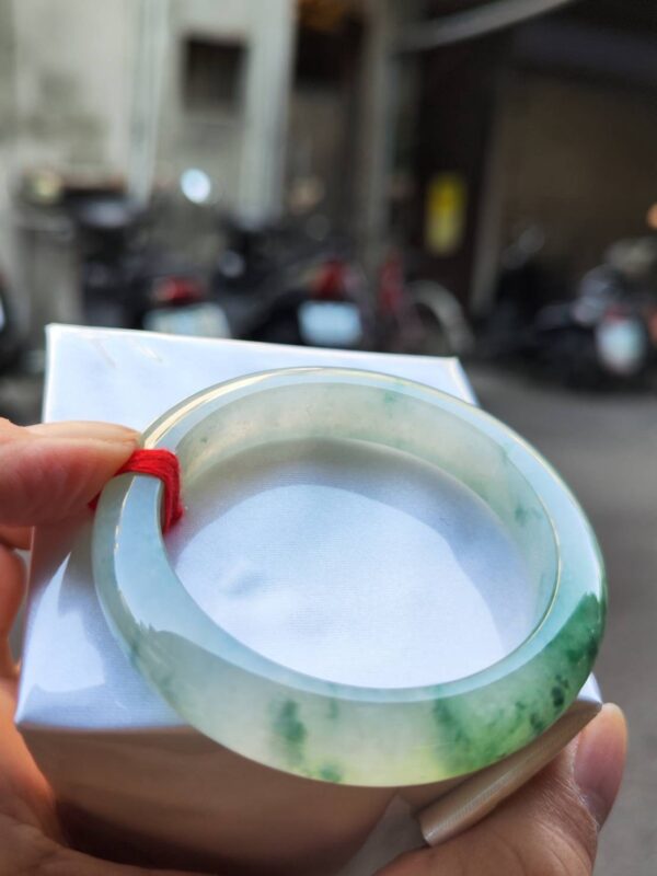 img_9332-2 🌸 冰種飄綠正圈手鐲 天然緬花甸玉A貨 🌸