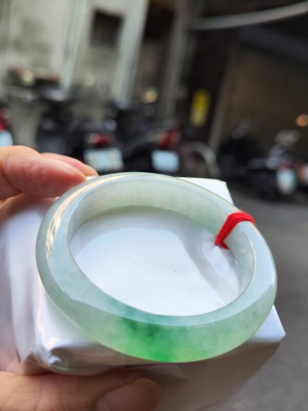🌸  冰種飄陽綠正圈手鐲  天然緬甸玉A貨 🌸