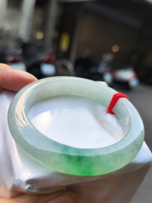 🌸  冰種飄陽綠正圈手鐲  天然緬甸玉A貨 🌸