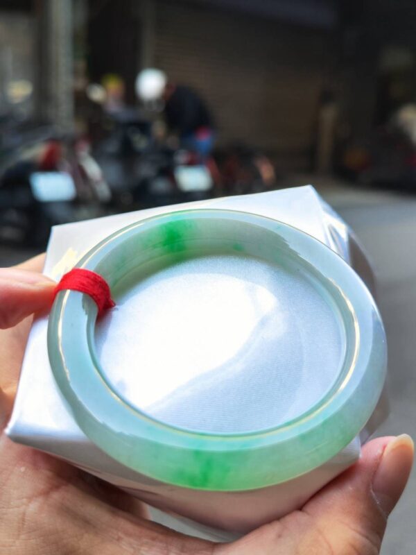 🌸  淡紫羅蘭春彩正圈圓骨手鐲  天然緬甸玉A貨 🌸