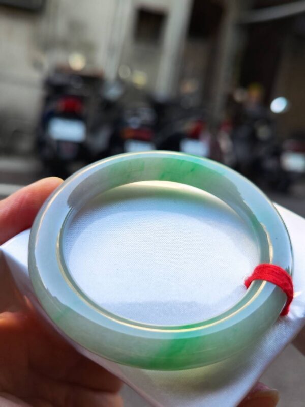 🌸  淡紫羅蘭春彩正圈圓骨手鐲  天然緬甸玉A貨 🌸