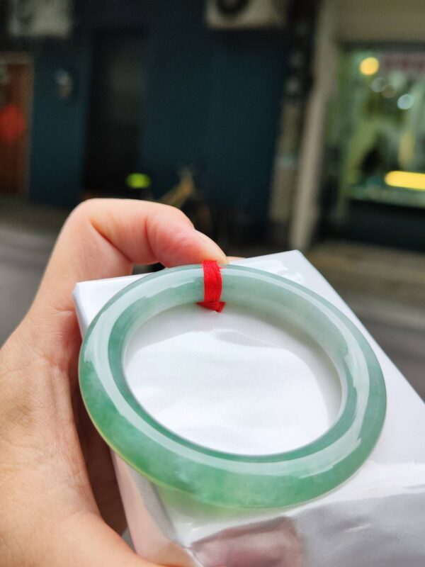 🌸  冰種飄綠正圈圓骨手鐲  天然緬甸玉A貨 🌸