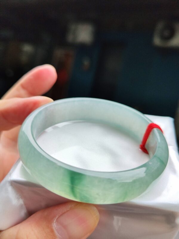 🌸  冰玻飄綠花正圈寬版手鐲  天然緬甸玉A貨 🌸