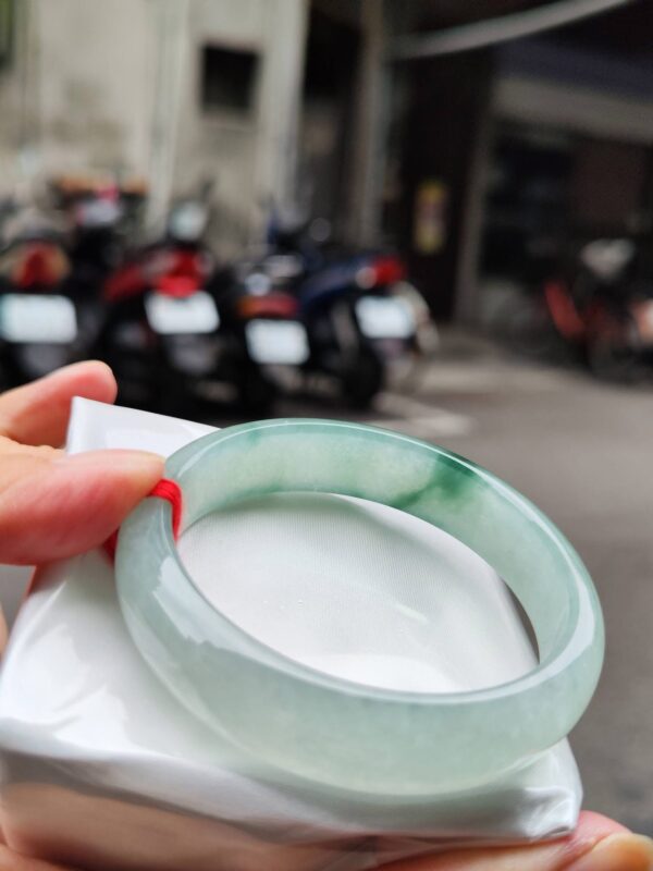 🌸  冰玻飄綠花正圈寬版手鐲  天然緬甸玉A貨 🌸