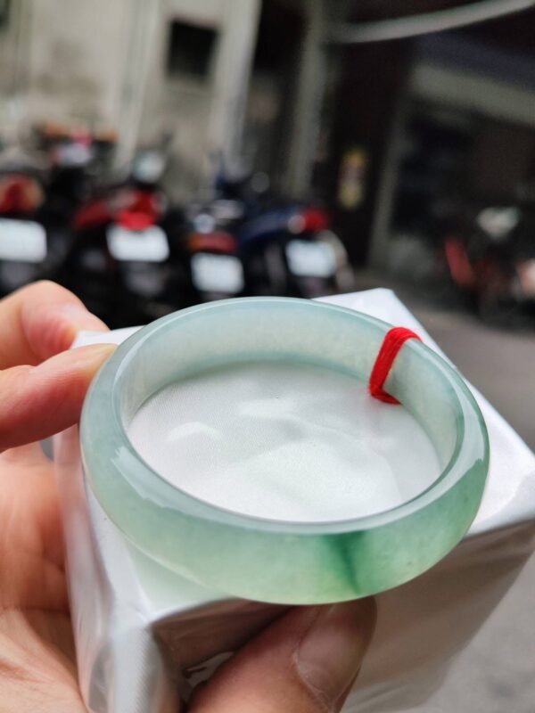 🌸  冰玻飄綠花正圈寬版手鐲  天然緬甸玉A貨 🌸