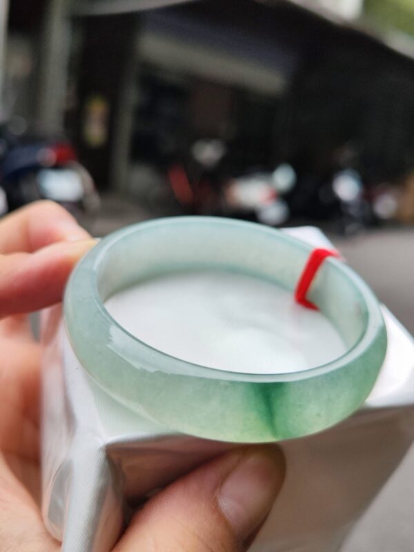 🌸  冰玻飄綠花正圈寬版手鐲  天然緬甸玉A貨 🌸