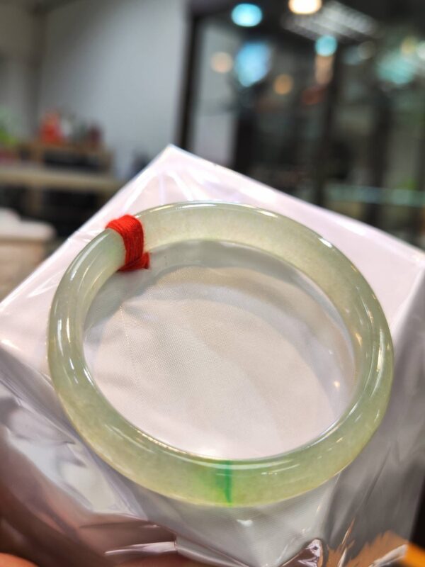 🌸  玻璃種飄陽綠正圈手鐲  天然緬甸玉A貨 🌸