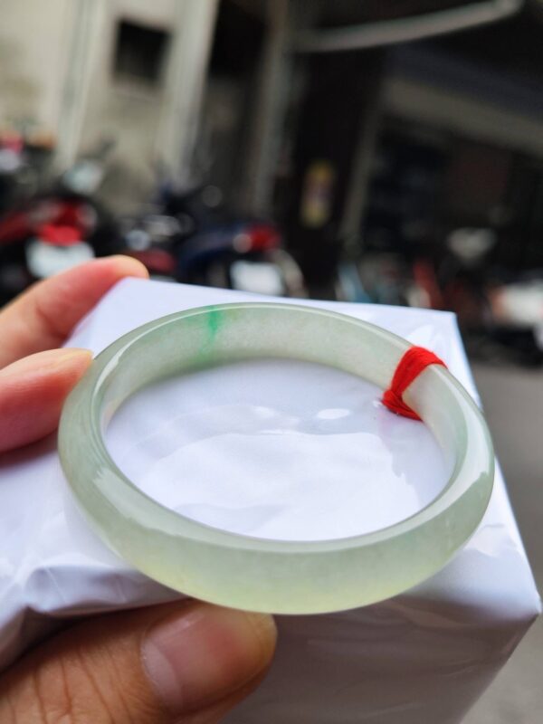 🌸  玻璃種飄陽綠正圈手鐲  天然緬甸玉A貨 🌸