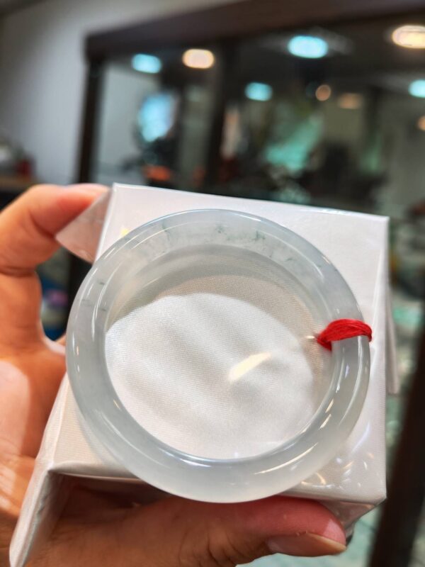 🌸  放光玻璃種飄花圓骨手鐲  天然緬甸玉A貨 🌸