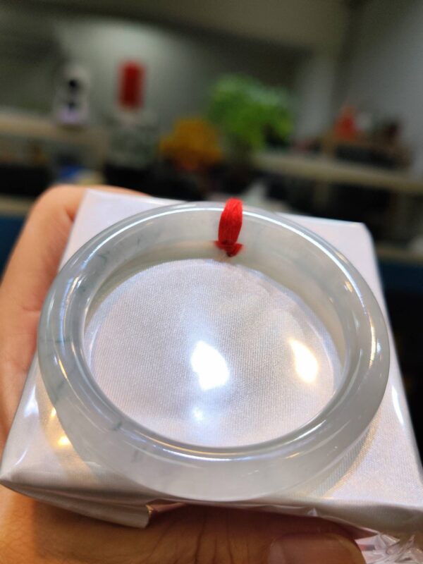 🌸  放光玻璃種飄花圓骨手鐲  天然緬甸玉A貨 🌸