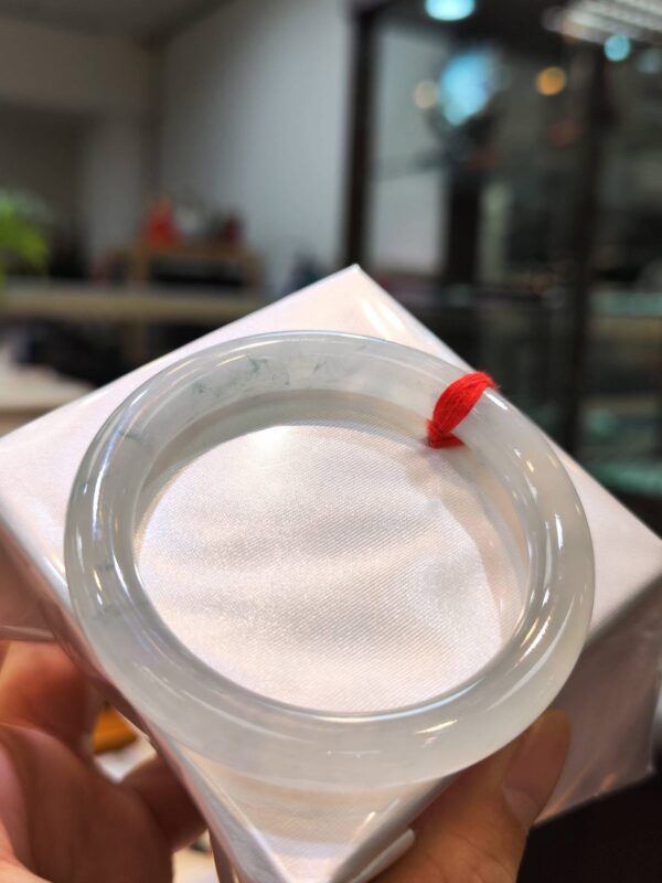 🌸  放光玻璃種飄花圓骨手鐲  天然緬甸玉A貨 🌸