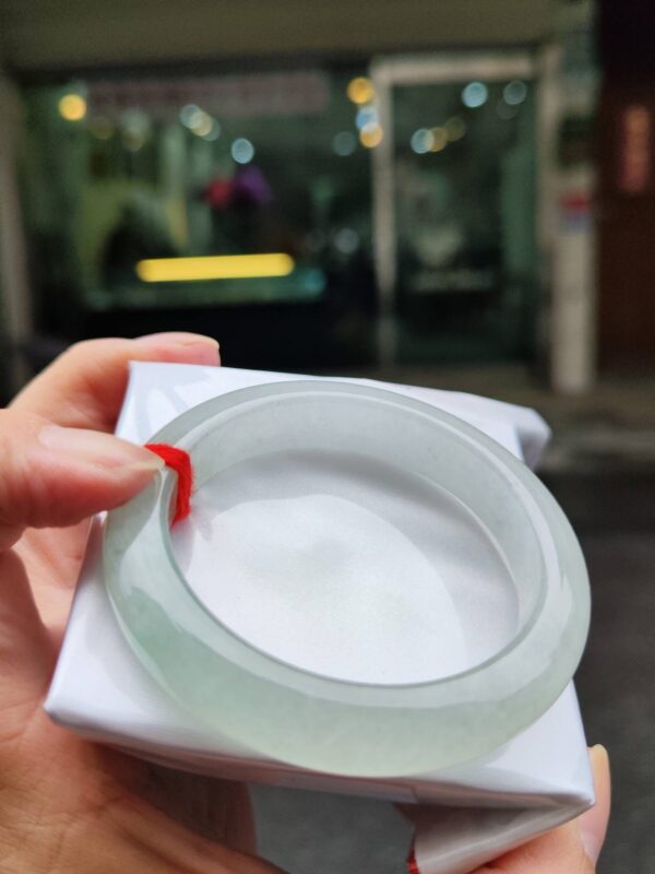🌸  冰種飄淡綠正圈厚庄手鐲  天然緬甸玉A貨 🌸