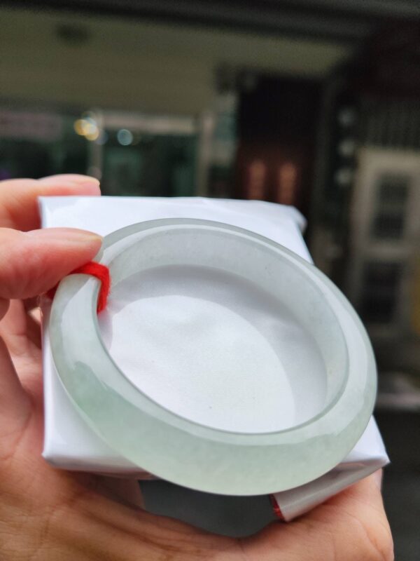 🌸  冰種飄淡綠正圈厚庄手鐲  天然緬甸玉A貨 🌸