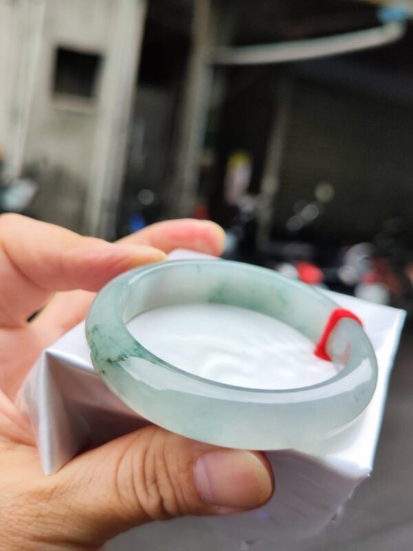 🌸  冰玻飄花正圈手鐲  天然緬甸玉A貨 🌸