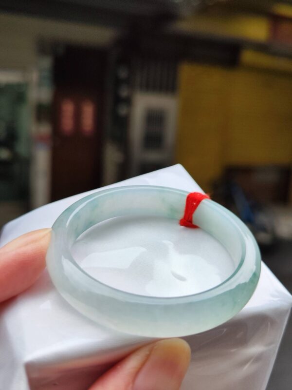 🌸  冰玻飄花正圈手鐲  天然緬甸玉A貨 🌸