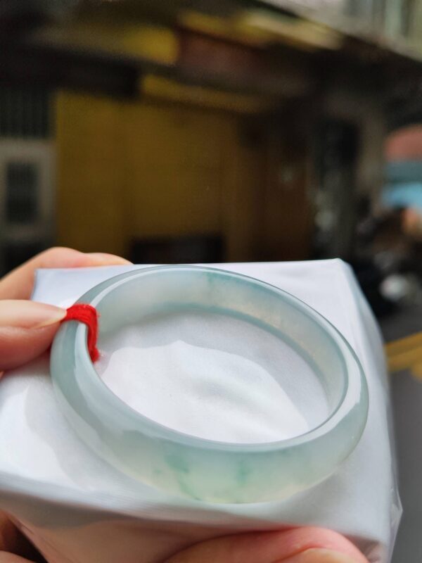 🌸  冰玻飄花正圈手鐲  天然緬甸玉A貨 🌸