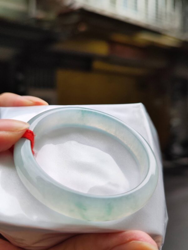 🌸  冰玻飄花正圈手鐲  天然緬甸玉A貨 🌸