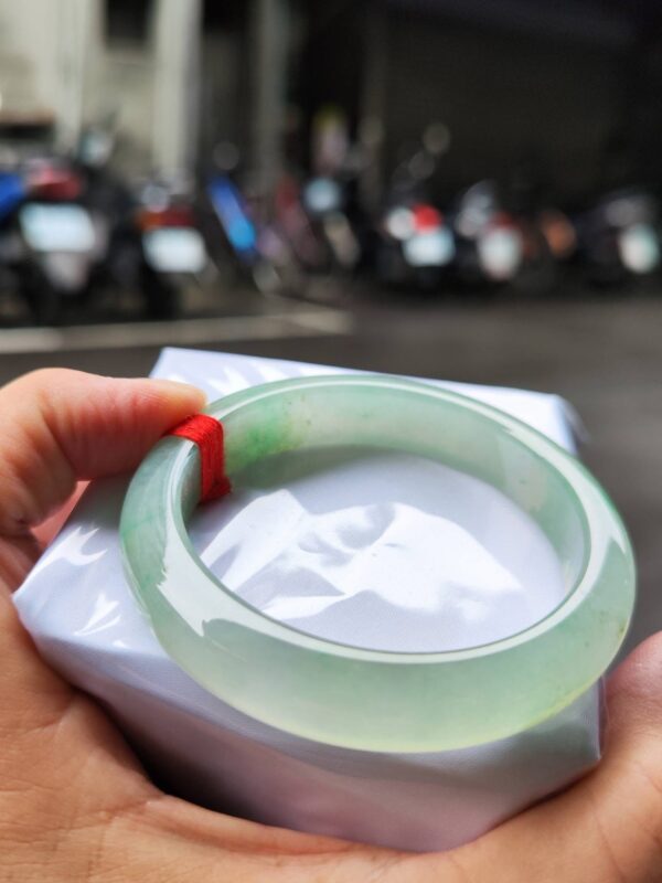 🌸  放光玻璃種正圈手鐲  天然緬甸玉A貨 🌸