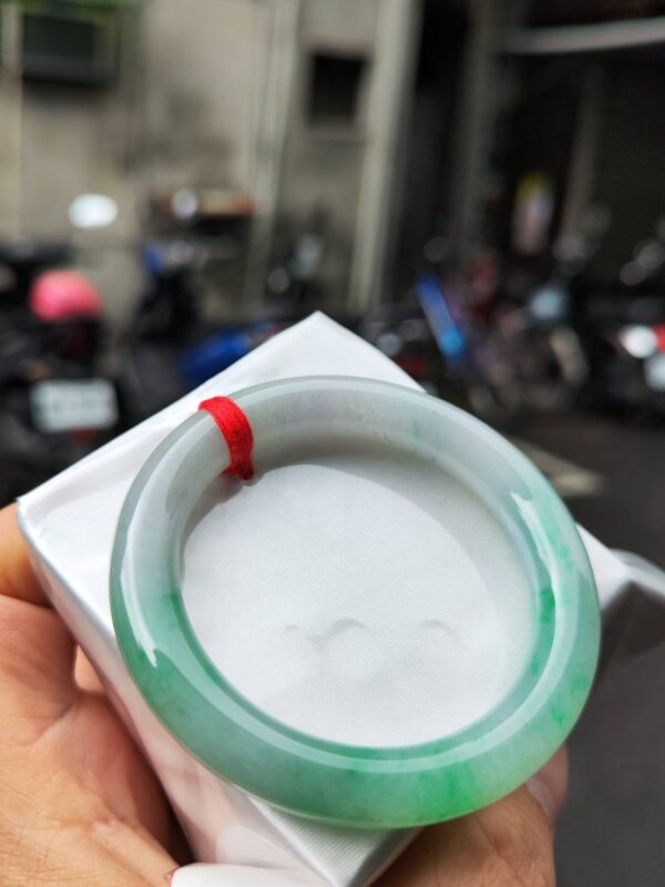 🌸  淡紫飄陽綠正圈圓骨手鐲  天然緬甸玉A貨 🌸