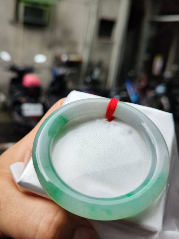 🌸  淡紫飄陽綠正圈圓骨手鐲  天然緬甸玉A貨 🌸