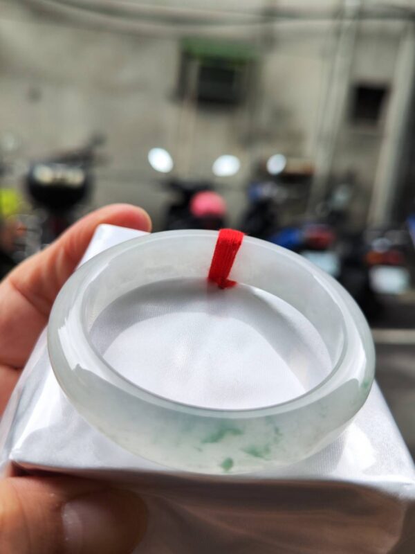 🌸  冰玻璃種飄綠花正圈手鐲  天然緬甸玉A貨 🌸