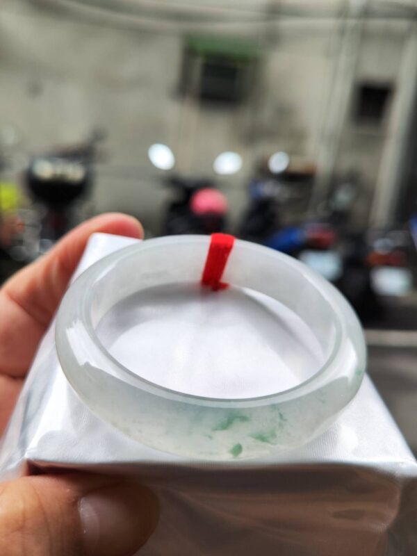 🌸  冰玻璃種飄綠花正圈手鐲  天然緬甸玉A貨 🌸