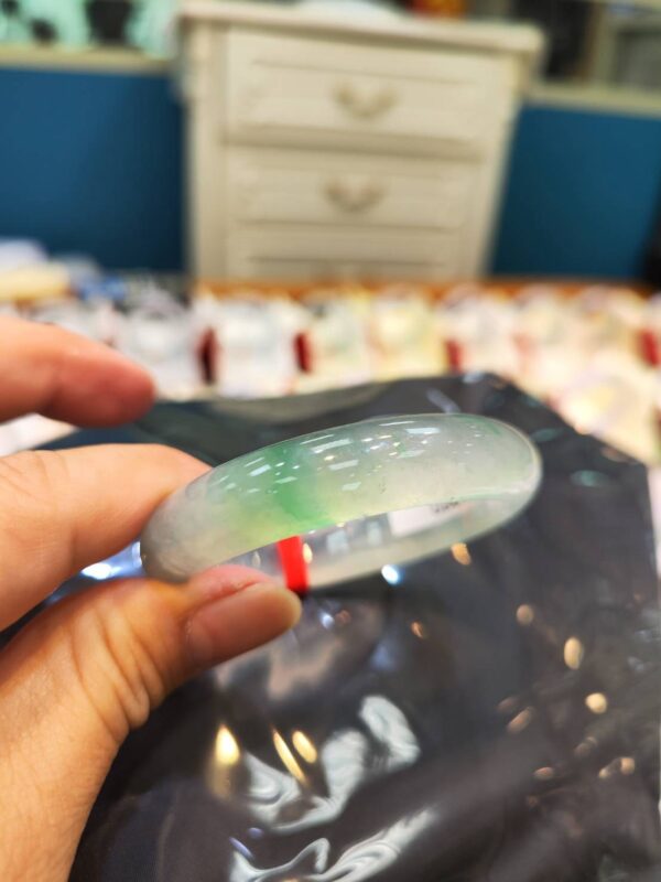 ✨ 木拿場口 頂級放光玻璃種 飄陽綠 正圈手鐲