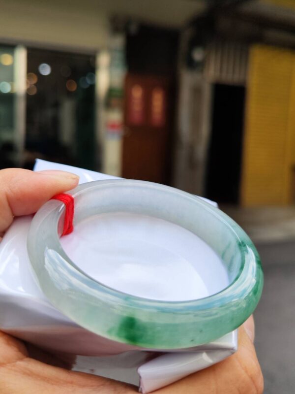 木拿場口 頂級放光玻璃種飄綠花 正圈厚庄手鐲