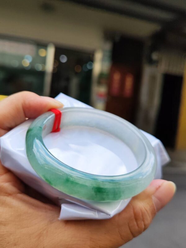 木拿場口 頂級放光玻璃種飄綠花 正圈厚庄手鐲