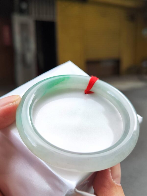 🌸 冰種飄陽綠正圈圓骨手鐲  天然緬甸玉A貨 🌸